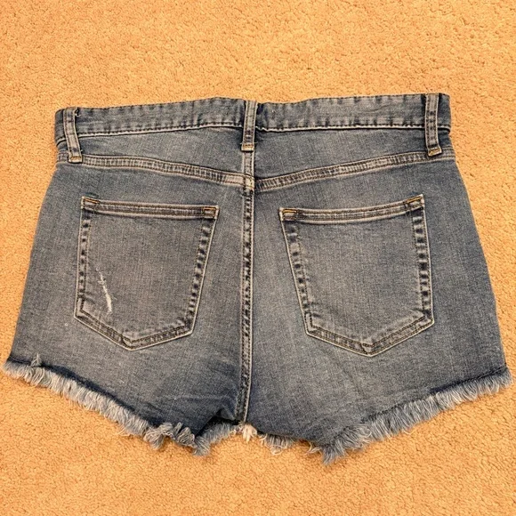 HM Distressed Denim Shorts Womens Size 6 Stretch Cotton Daisy Dukes Festival - Picture 3 of 9